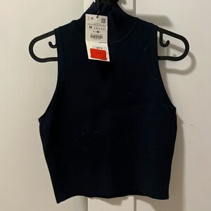 ZARA tank top
Navy blue/ black top
Never worn with tags